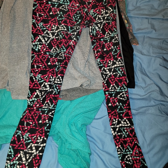 Lularoe bundle - Picture 7 of 8